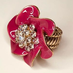 Amrita Singh Gold Plated Pink Enamel Flower Crystal Strass Stretch Ring